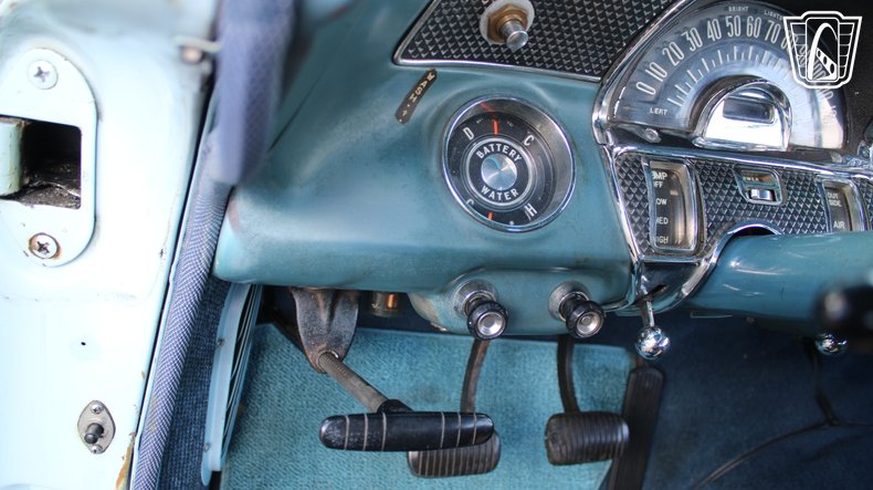 1955 Pontiac Chieftain 76