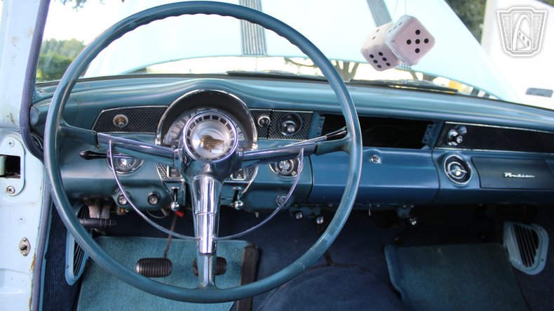 1955 Pontiac Chieftain 75