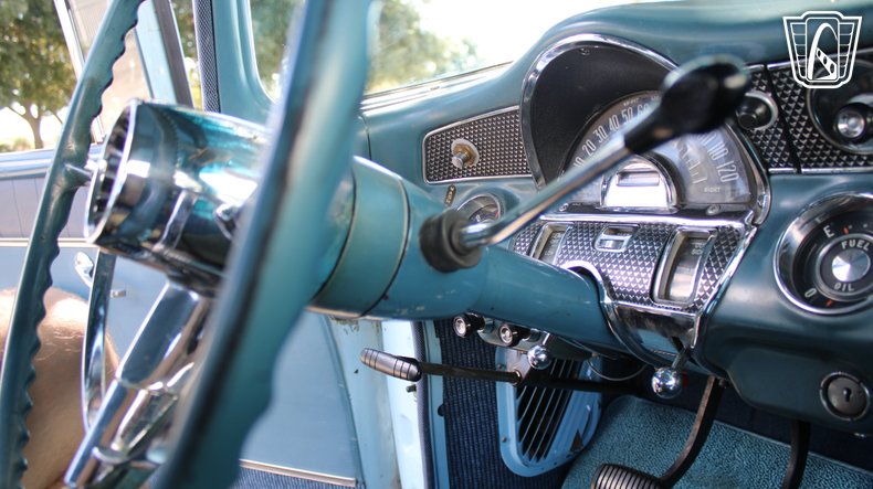 1955 Pontiac Chieftain 93