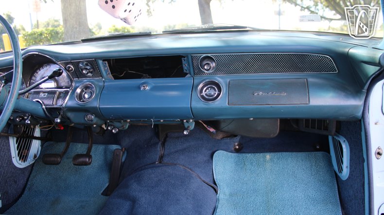 1955 Pontiac Chieftain 101