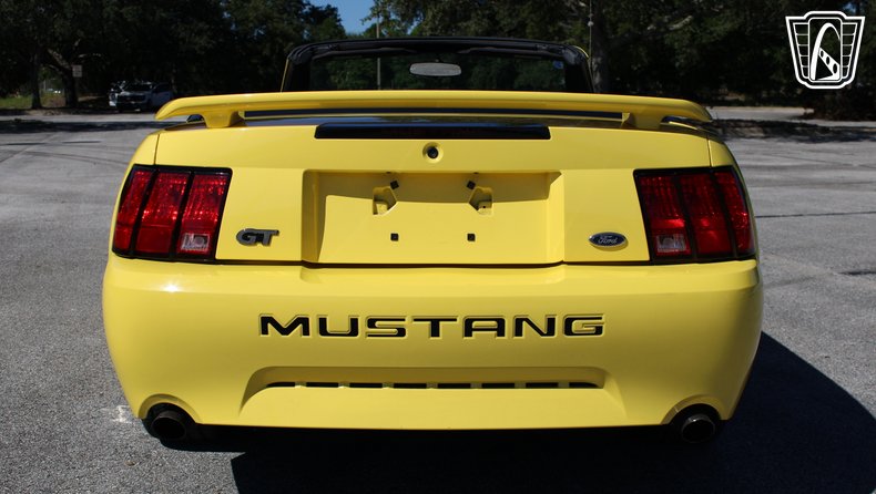 2003 Ford Mustang GT 16