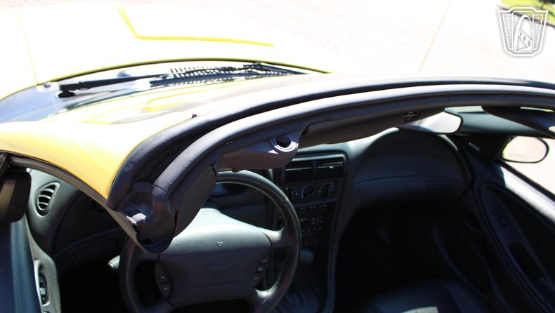 2003 Ford Mustang GT 43