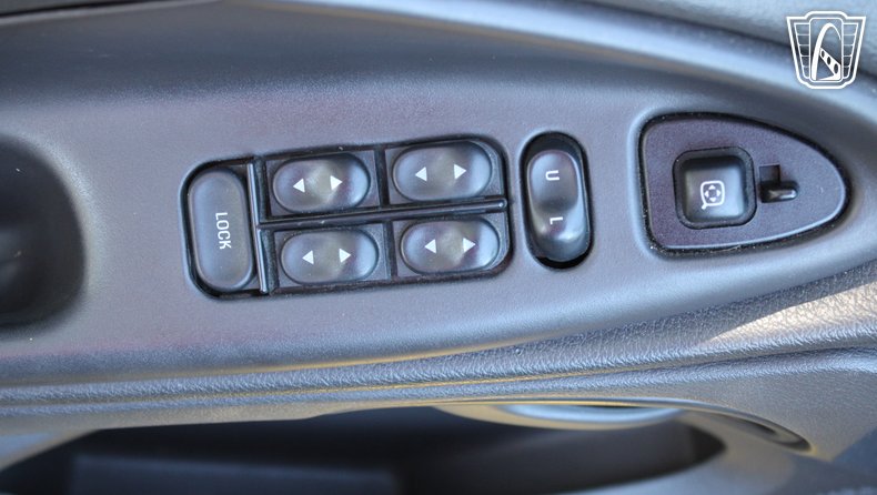 2003 Ford Mustang GT 74