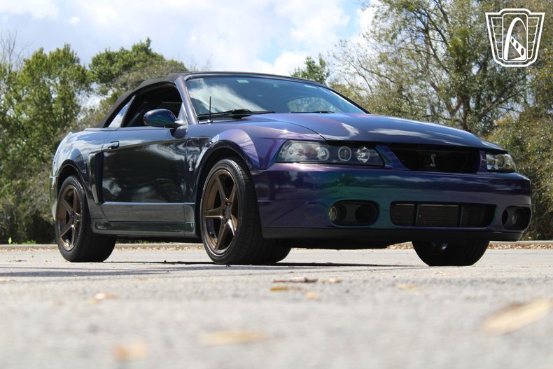 2004 Ford Mustang 11