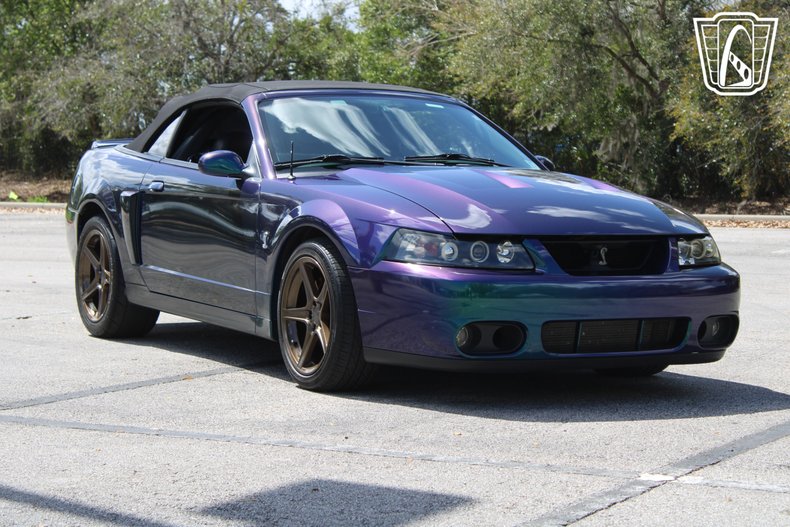 2004 Ford Mustang 12
