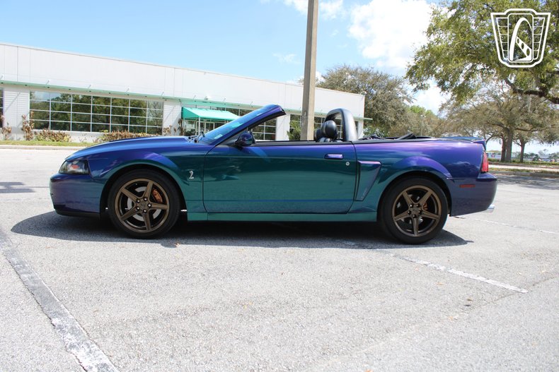 2004 Ford Mustang 18
