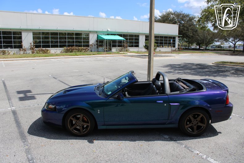 2004 Ford Mustang 19