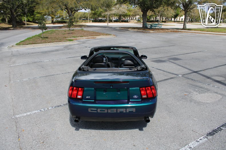 2004 Ford Mustang 22