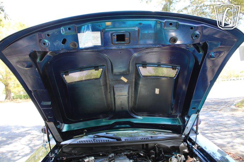 2004 Ford Mustang 26