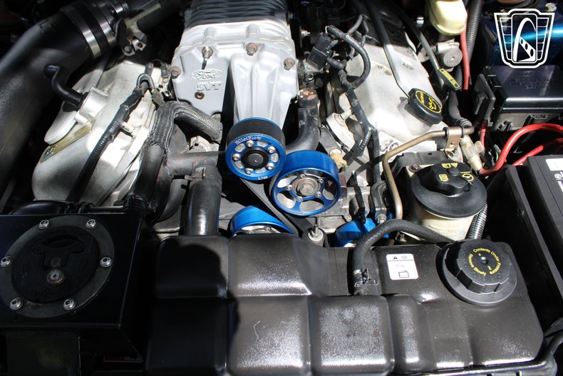 2004 Ford Mustang 33