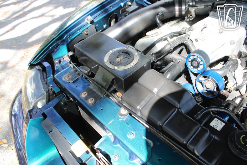 2004 Ford Mustang 34