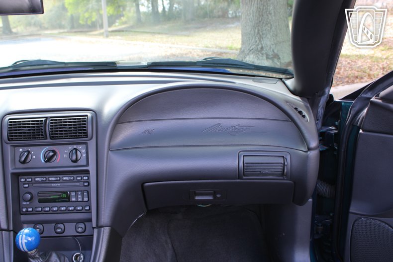 2004 Ford Mustang 52