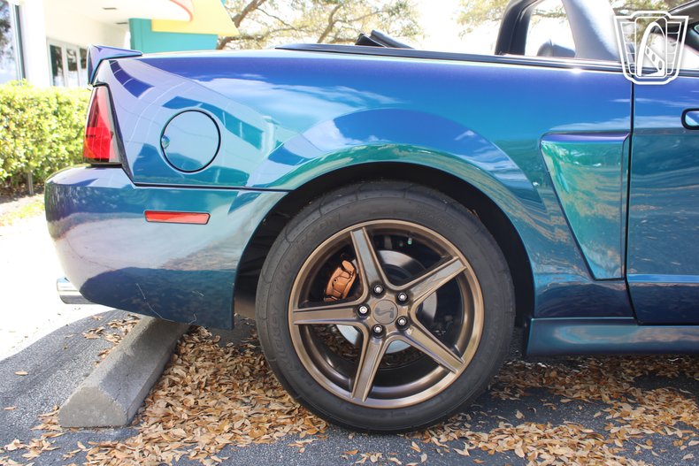 2004 Ford Mustang 71