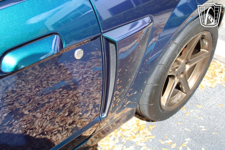 2004 Ford Mustang 77