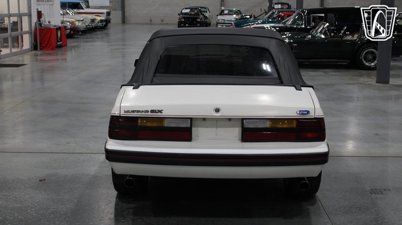 1983 Ford Mustang 15