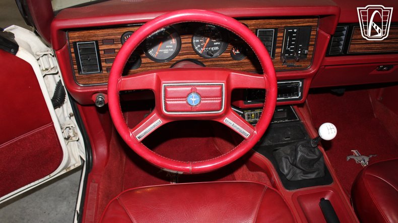 1983 Ford Mustang 121