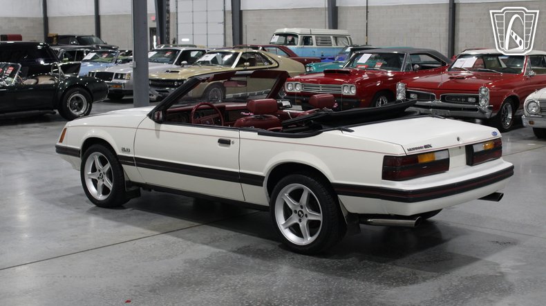 1983 Ford Mustang 187