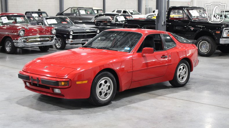 1988 Porsche 944 2