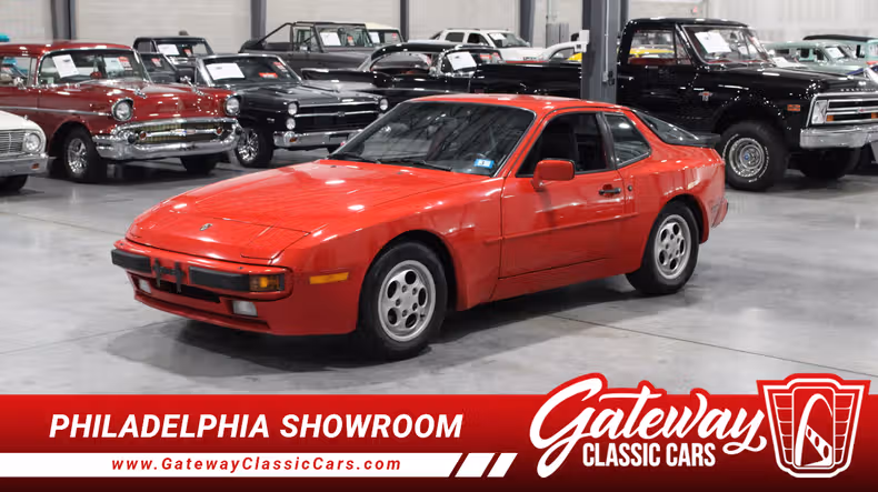 1988 Porsche 944 first image