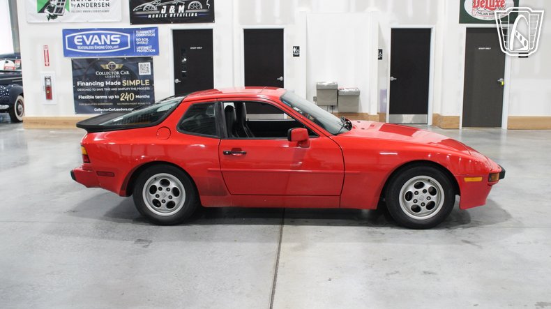 1988 Porsche 944 17