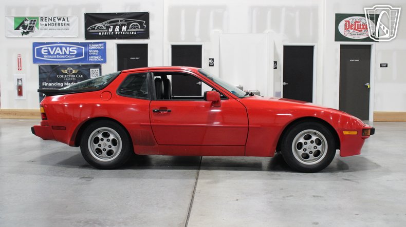 1988 Porsche 944 25