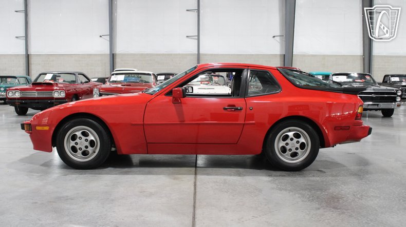 1988 Porsche 944 21