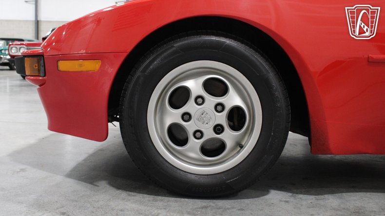 1988 Porsche 944 48