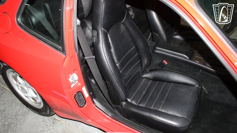 1988 Porsche 944 105