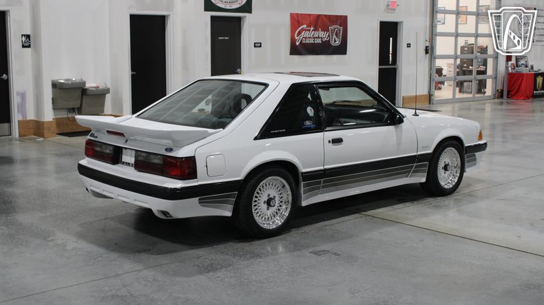1988 Ford Mustang 4