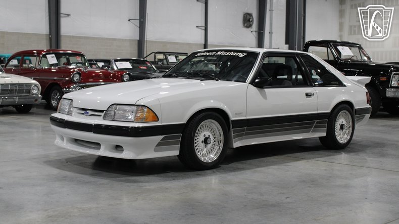 1988 Ford Mustang 20