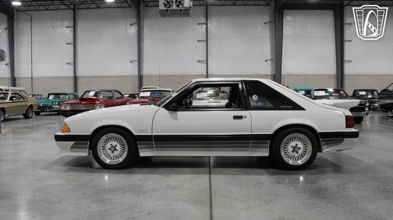1988 Ford Mustang 21