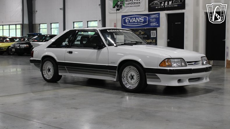 1988 Ford Mustang 26