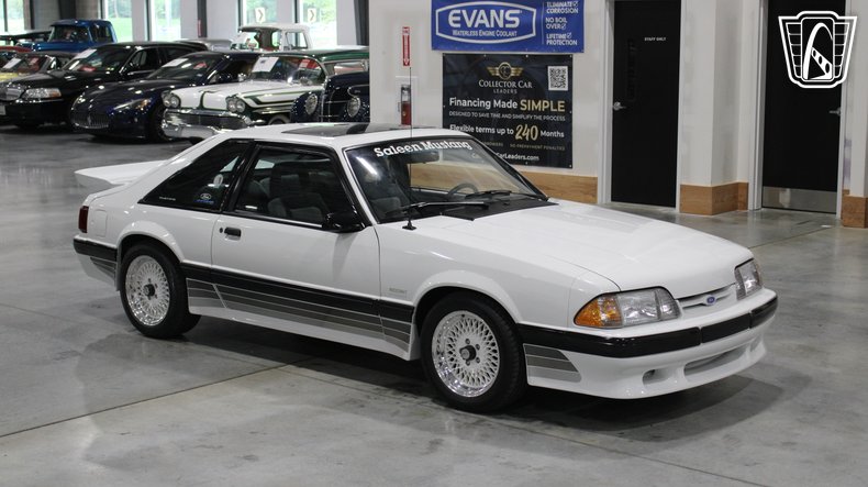 1988 Ford Mustang 38