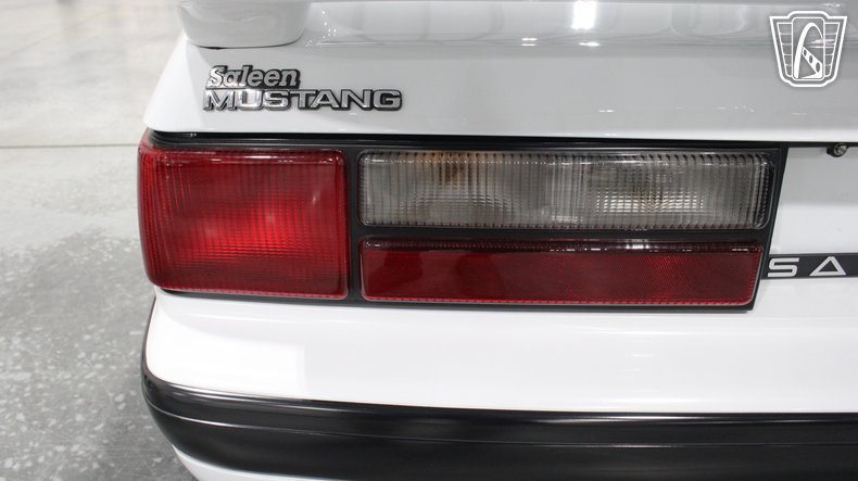 1988 Ford Mustang 54