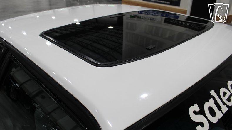 1988 Ford Mustang 36
