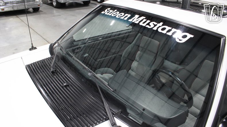1988 Ford Mustang 43