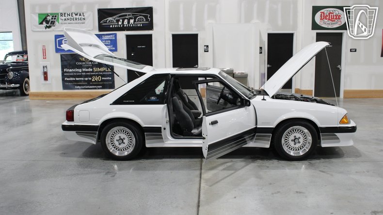 1988 Ford Mustang 89