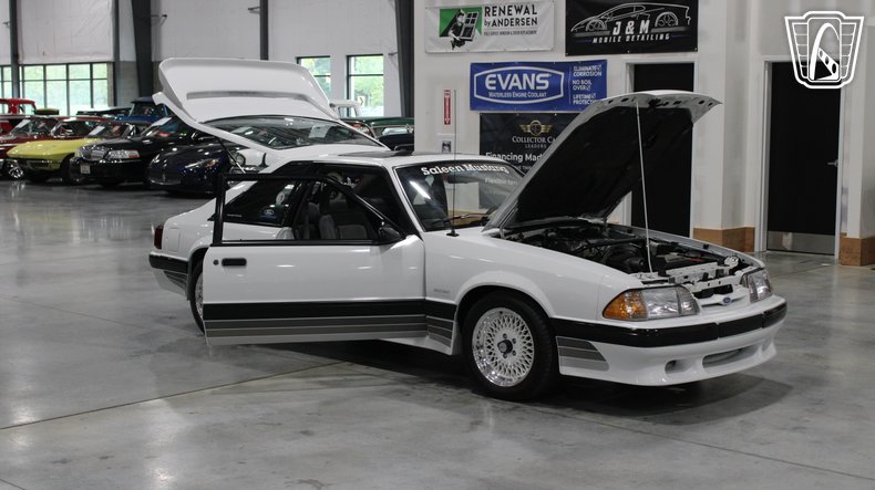 1988 Ford Mustang 90
