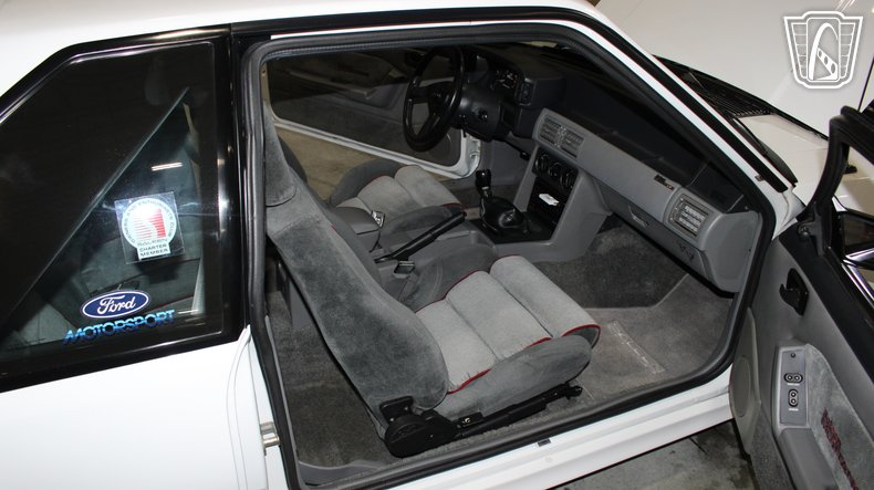 1988 Ford Mustang 106