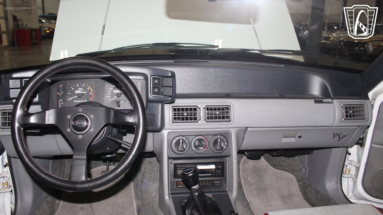1988 Ford Mustang 109