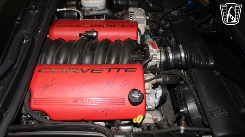 2004 Chevrolet Corvette 8