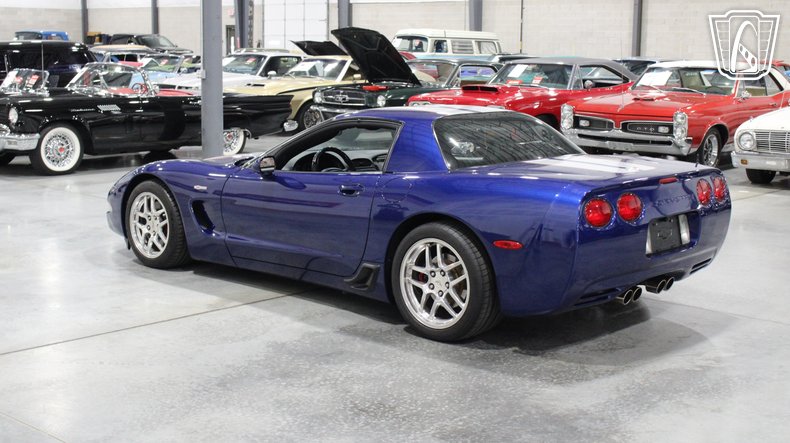 2004 Chevrolet Corvette 3