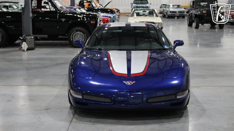 2004 Chevrolet Corvette 18