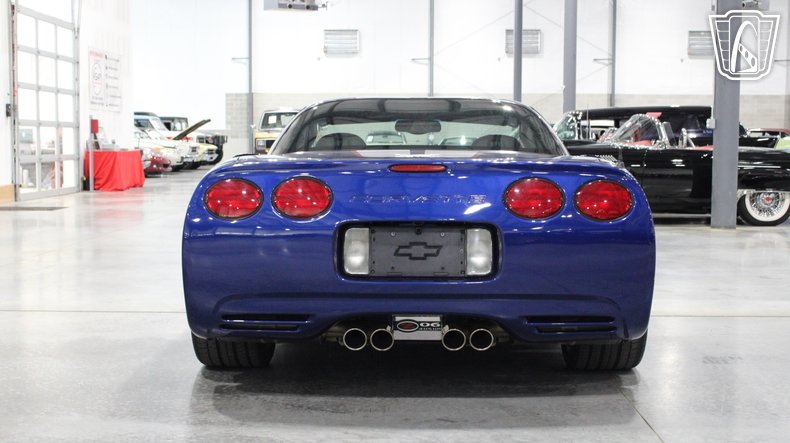 2004 Chevrolet Corvette 22