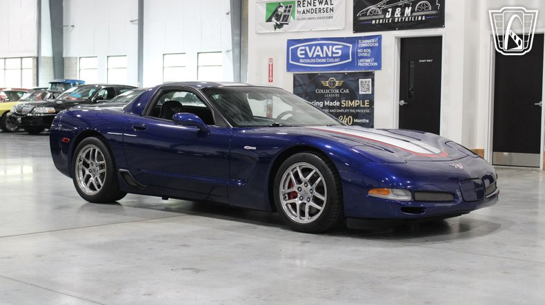 2004 Chevrolet Corvette 25
