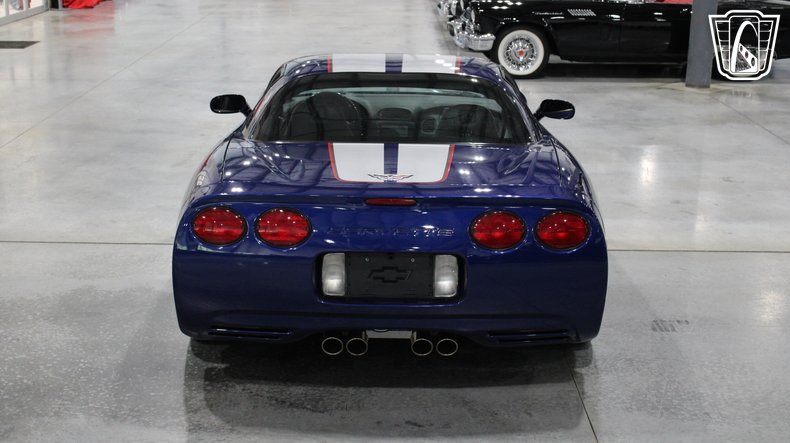 2004 Chevrolet Corvette 32