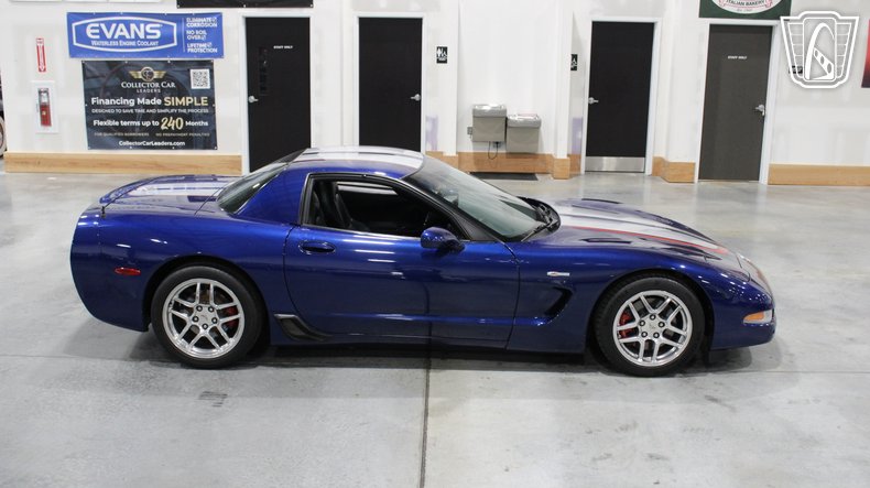 2004 Chevrolet Corvette 34