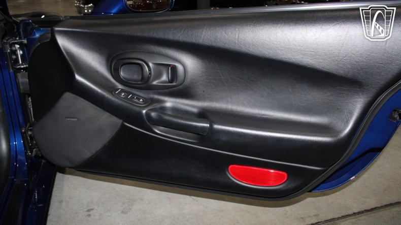2004 Chevrolet Corvette 108
