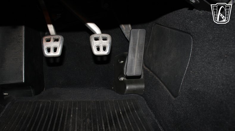 2004 Chevrolet Corvette 110
