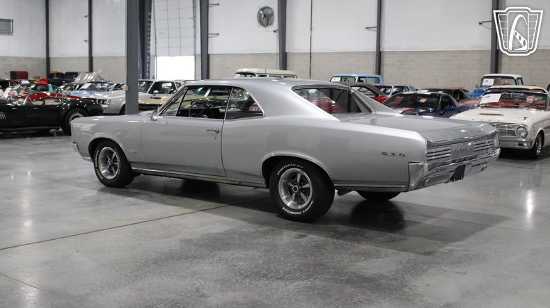1966 Pontiac GTO 3